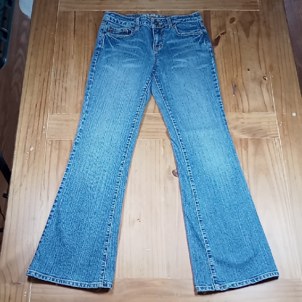 Outlooks Blue Denim Flare  Jeans Juniors Size 1 Embroidered Rear Flap Pockets